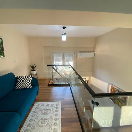 Jon's Duplex * Tiran