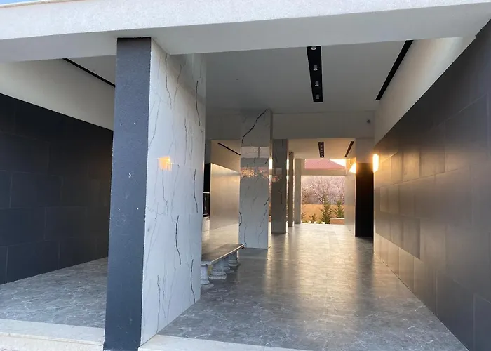 Lägenhet Jon's Duplex Tirana